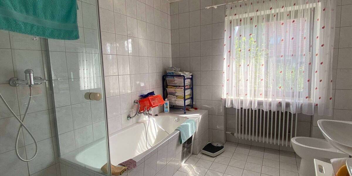 Einfamilienhaus Eggolsheim Bammersdorf - 7 Zimmer, 155 m&sup2;, 525.000&euro; | Angebot:25734395