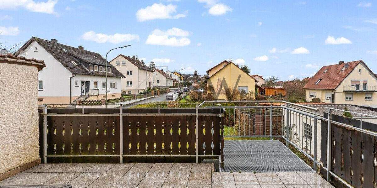 Einfamilienhaus Burgebrach - 9 Zimmer, 227 m&sup2;, 550.000&euro; | Angebot:25685831