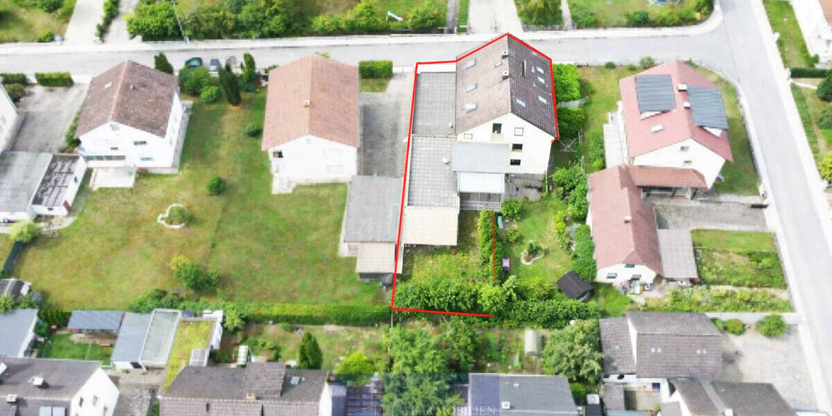 Doppelhaushälfte Adelsdorf - 8 Zimmer, 207 m&sup2;, 425.000&euro; | Angebot:26488135