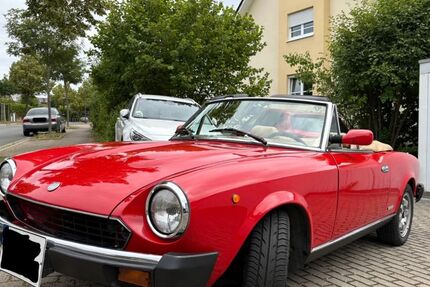 Fiat 124 Spider 66.900 km 15.900 &euro; Stegaurach 96135