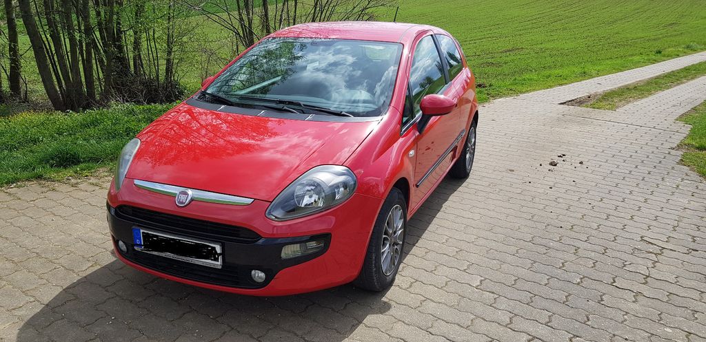 Fiat Punto Evo 124.000 km 1.499 &euro; weilersbach 91365