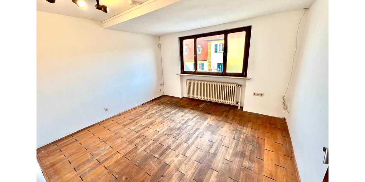 Einfamilienhaus Litzendorf - 7 Zimmer, 144 m&sup2;, 199.900&euro; | Angebot:26943309
