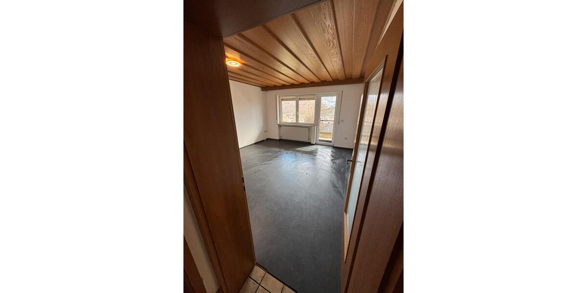 Etagenwohnung Ebelsbach - 3 Zimmer, 65 m&sup2;, 450&euro; | Angebot:25917494