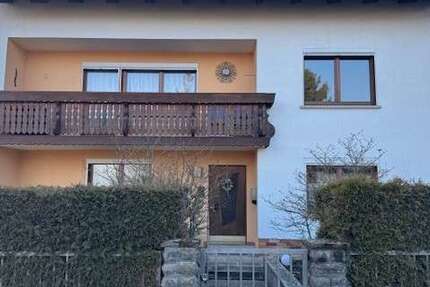 Haus Baunach - 7 Zimmer, 182 m&sup2;, 365.000&euro; | Angebot:25100378