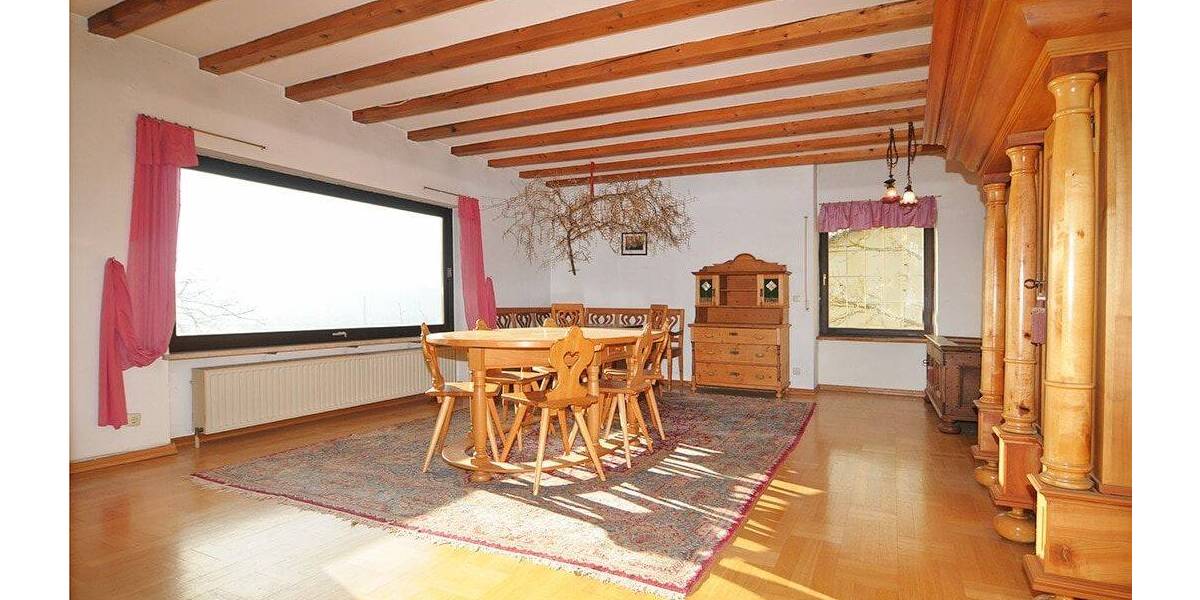 Einfamilienhaus Ebelsbach - 8 Zimmer, 225 m&sup2;, 329.000&euro; | Angebot:25686731