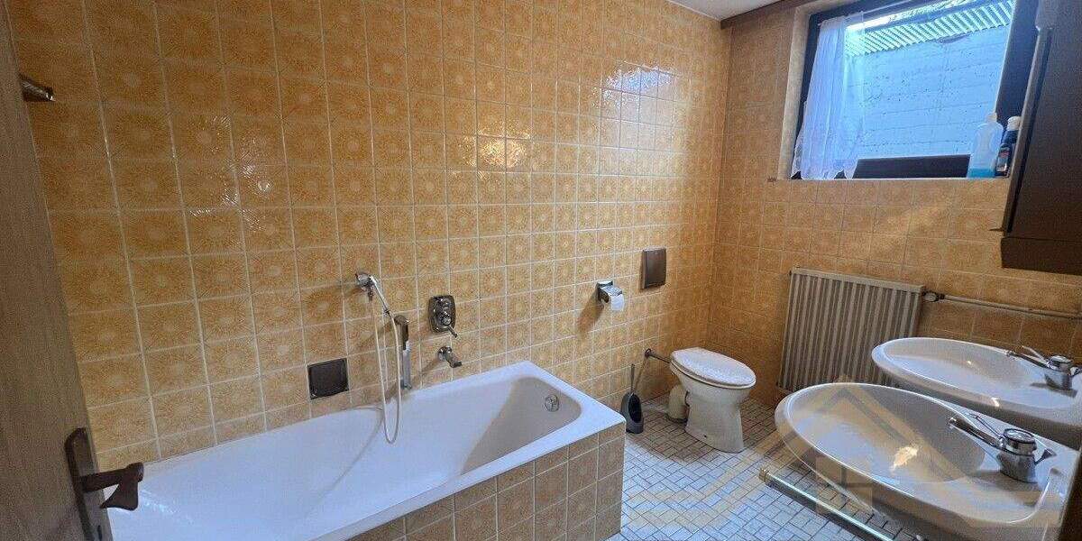 Einfamilienhaus Scheßlitz - 6 Zimmer, 229 m&sup2;, 525.000&euro; | Angebot:25681399