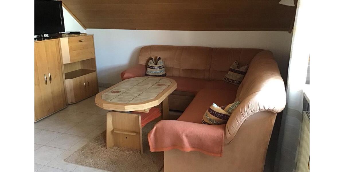 Dachgeschoßwohnung Ebensfeld - 3 Zimmer, 84 m&sup2;, 960&euro; | Angebot:25641080