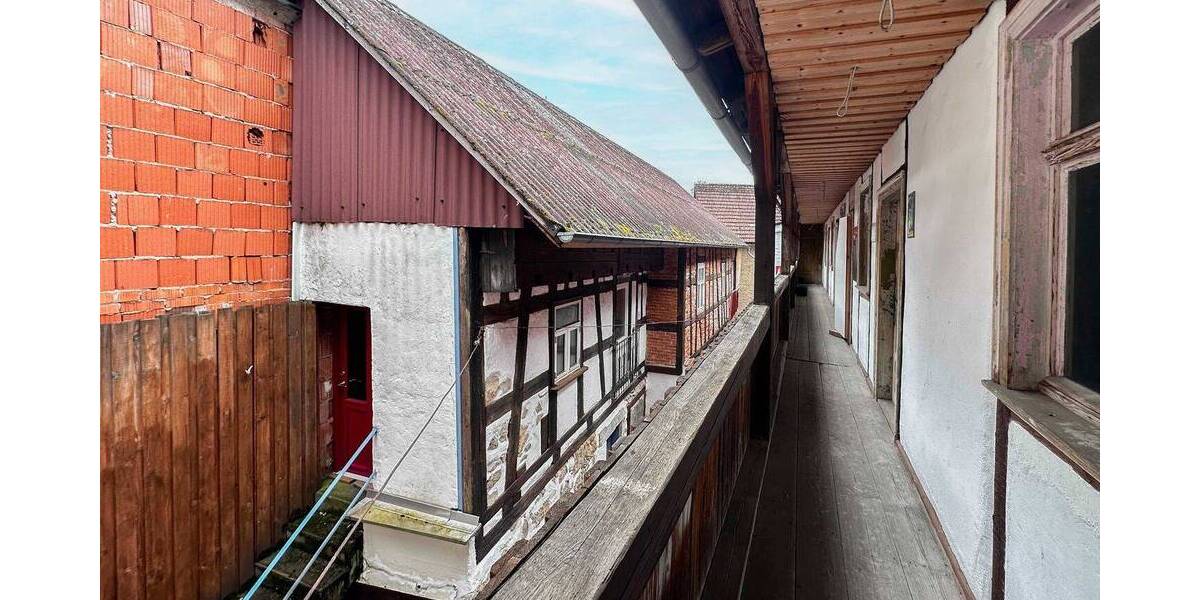 Mehrfamilienhaus, Wohnhaus Hollfeld - 7 Zimmer, 200 m&sup2;, 375.000&euro; | Angebot:26307639