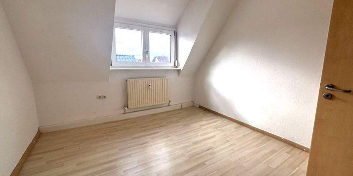 Mehrfamilienhaus, Wohnhaus Strullendorf - 9 Zimmer, 206 m&sup2;, 389.000&euro; | Angebot:25662851