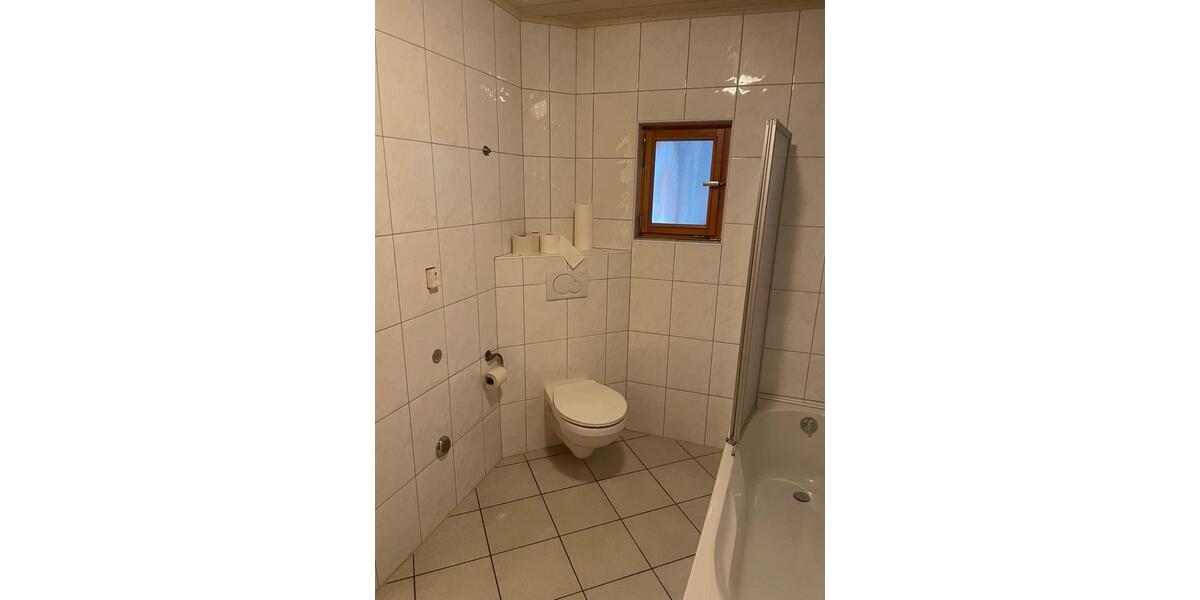 Erdgeschoßwohnung Schlüsselfeld - 2 Zimmer, 65 m&sup2;, 500&euro; | Angebot:25838033