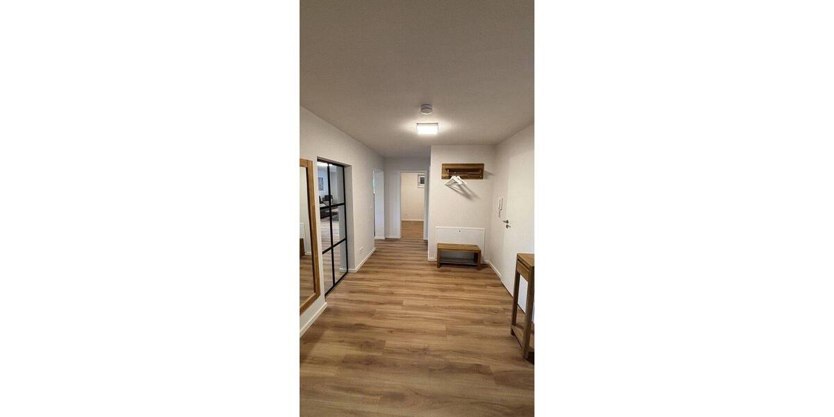 Etagenwohnung Bamberg Am Bruderwald - 3 Zimmer, 100 m&sup2;, 1.800&euro; | Angebot:26915483
