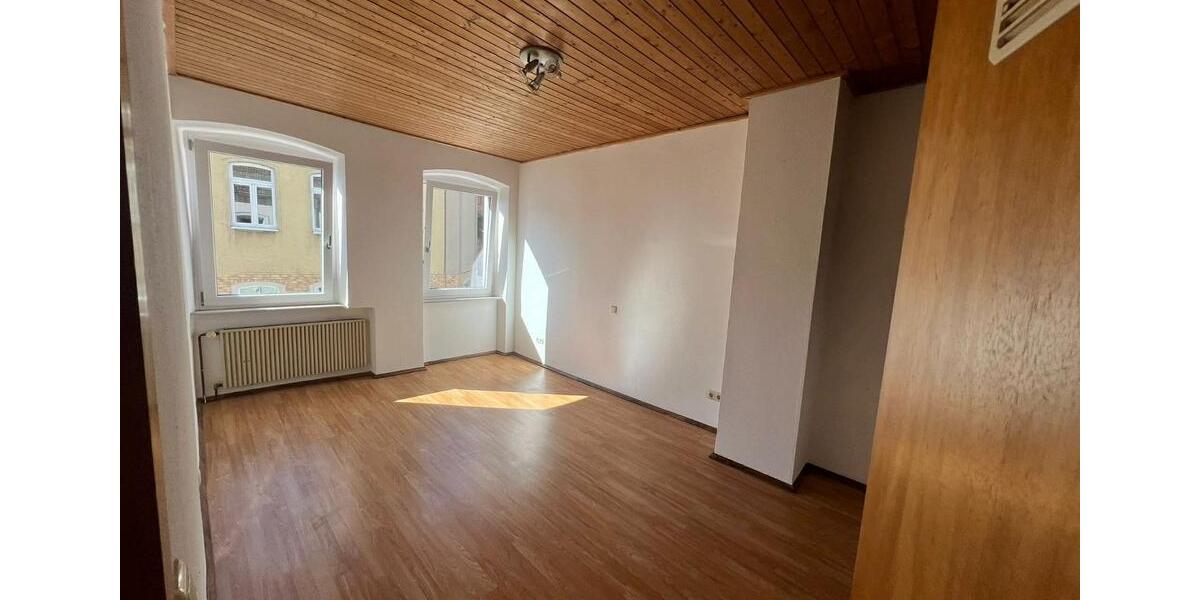 Etagenwohnung Bamberg Gereuth - 2 Zimmer, 80 m&sup2;, 990&euro; | Angebot:25928559