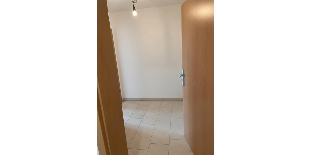 Dachgeschoßwohnung Lonnerstadt - 1 Zimmer, 40 m&sup2;, 630&euro; | Angebot:25824624