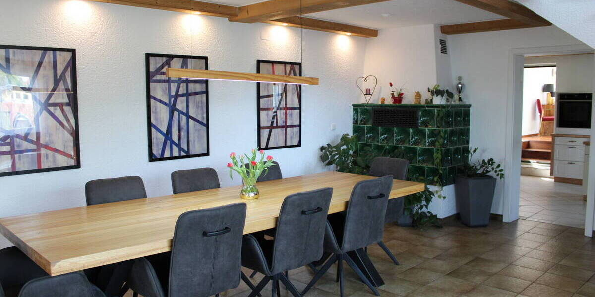 Einfamilienhaus Rentweinsdorf - 7 Zimmer, 218 m&sup2;, 495.000&euro; | Angebot:25696959