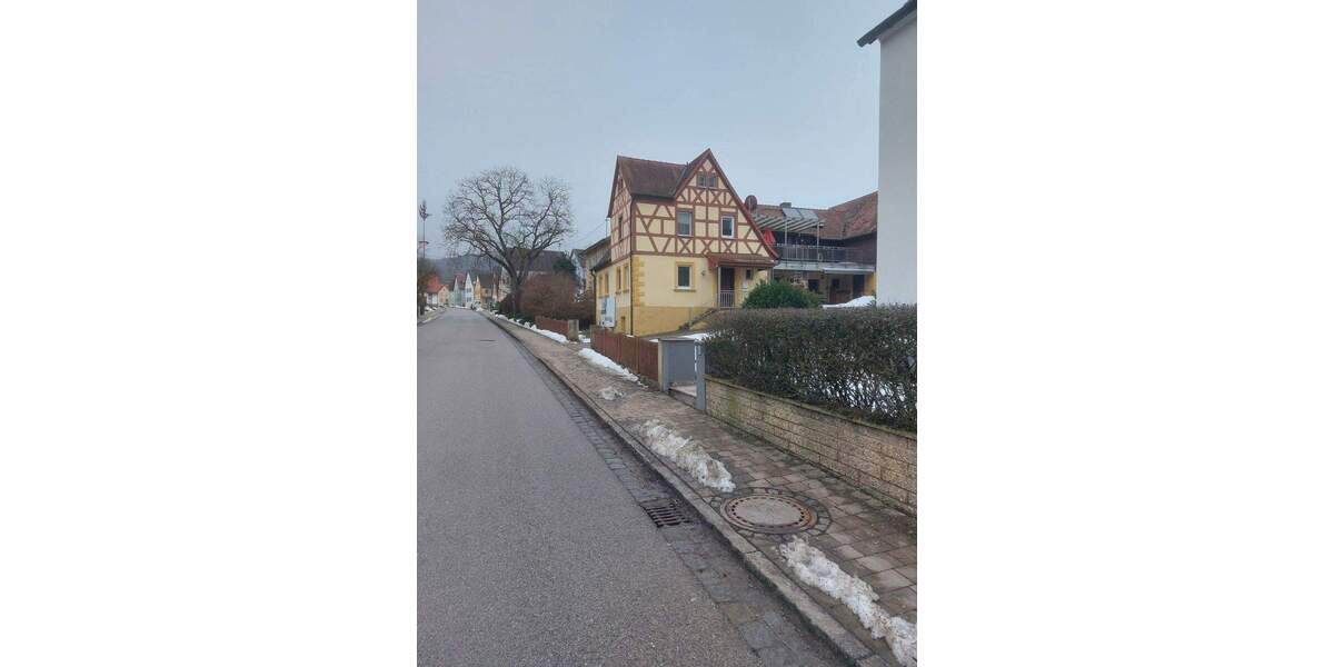 Einfamilienhaus Eggolsheim Kauernhofen - 6 Zimmer, 137 m&sup2;, 310.000&euro; | Angebot:26082989