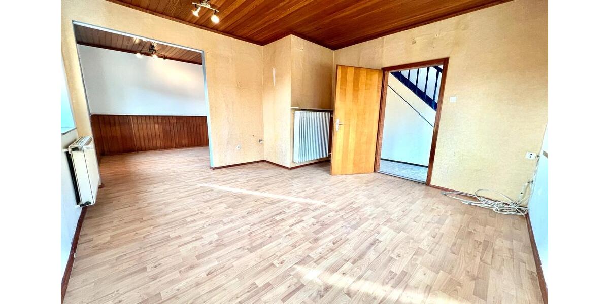 Einfamilienhaus Litzendorf - 7 Zimmer, 144 m&sup2;, 199.900&euro; | Angebot:26943309