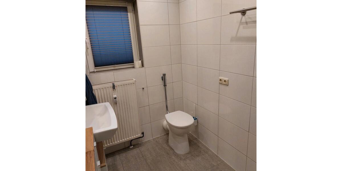 Hochparterre Hallerndorf - 2 Zimmer, 90 m&sup2;, 950&euro; | Angebot:25931426