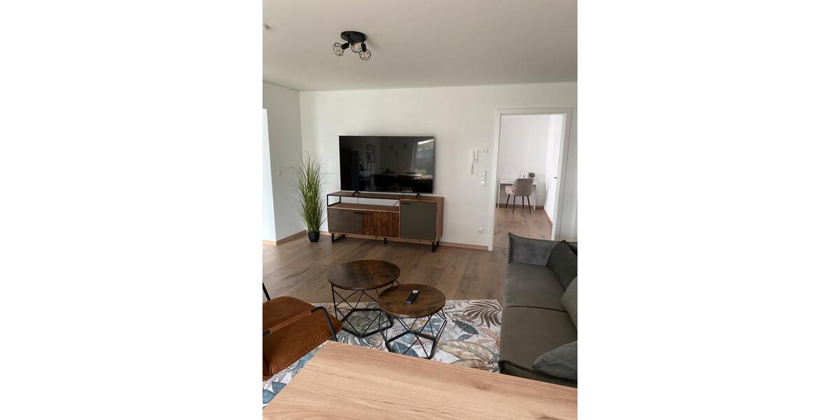 Erdgeschoßwohnung Hausen - 2 Zimmer, 60 m&sup2;, 1.350&euro; | Angebot:25174917