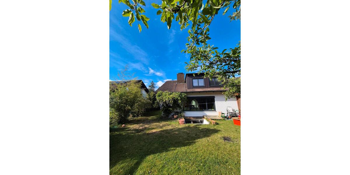 Mehrfamilienhaus, Wohnhaus Möhrendorf - 6.5 Zimmer, 198 m&sup2;, 2.400&euro; | Angebot:26306262