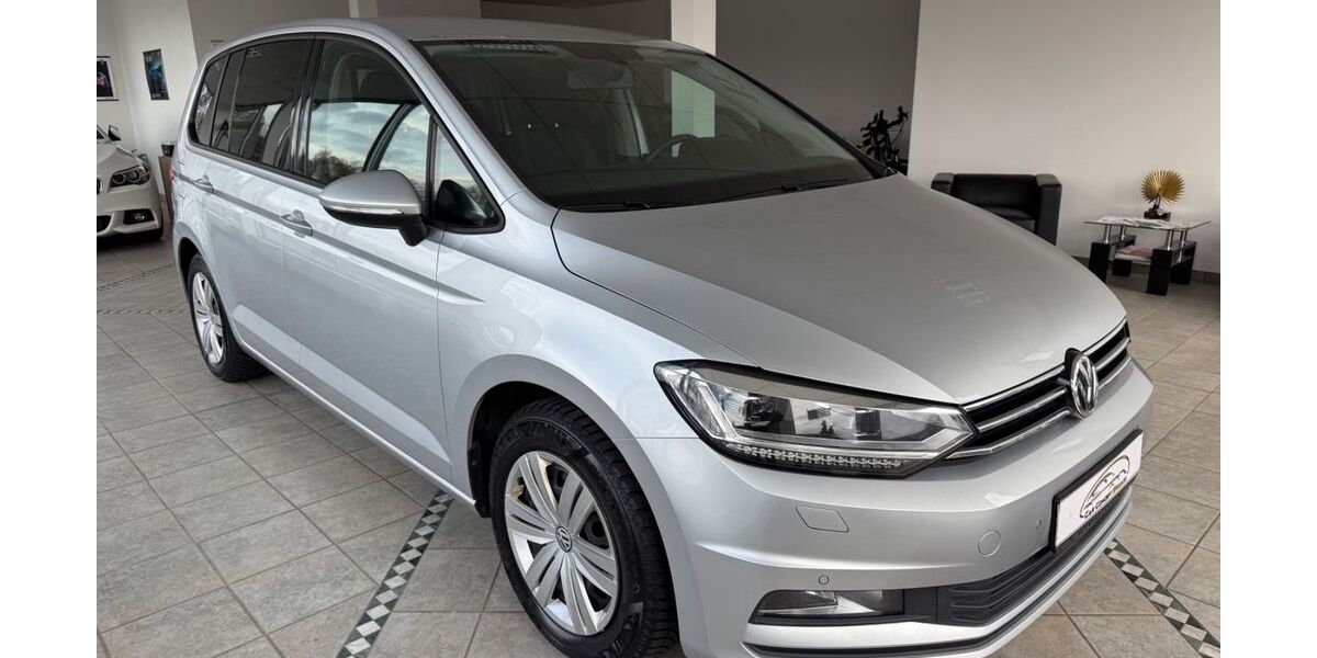 VW Touran 199.999 km 9.949 &euro; Eggolsheim 91330