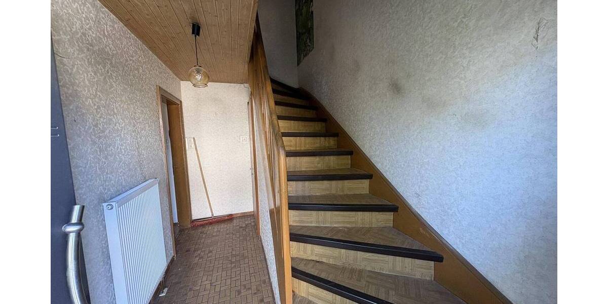 Doppelhaushälfte Heroldsbach - 7 Zimmer, 115 m&sup2;, 280.000&euro; | Angebot:26487294