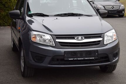 Lada Granta 60.909 km 4.250 &euro; Burgebrach 96138