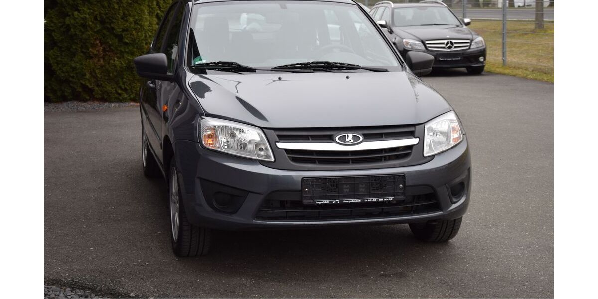 Lada Granta 60.909 km 4.250 &euro; Burgebrach 96138