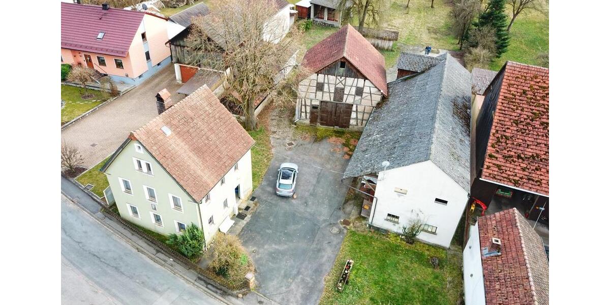 Einfamilienhaus Scheßlitz - 5 Zimmer, 100 m&sup2;, 380.000&euro; | Angebot:25809591