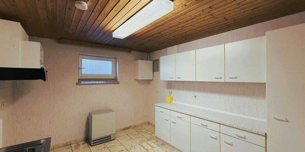 Mehrfamilienhaus, Wohnhaus Memmelsdorf - 9 Zimmer, 186 m&sup2;, 640.000&euro; | Angebot:25695315