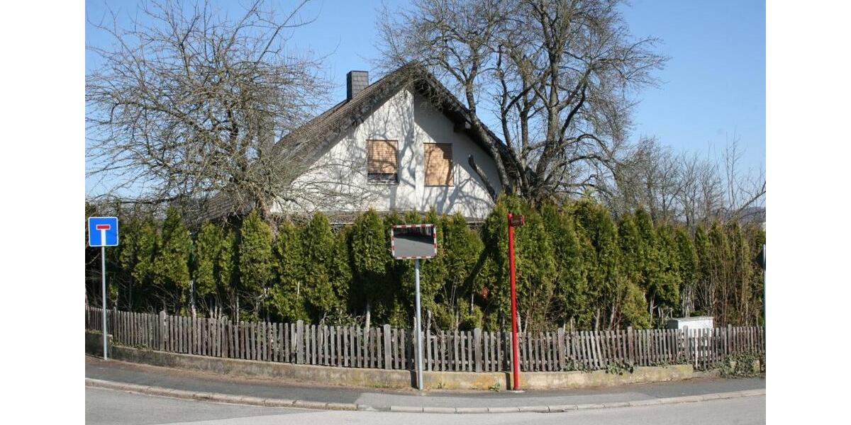 Einfamilienhaus Stegaurach - 5 Zimmer, 280 m&sup2;, 449.000&euro; | Angebot:26127433