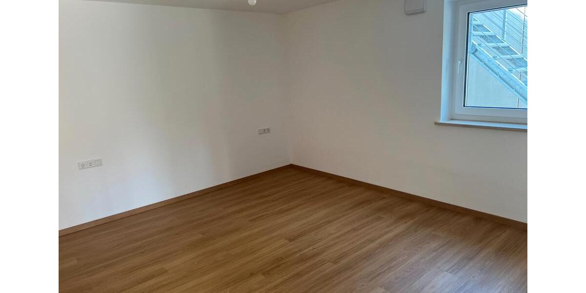 Etagenwohnung Adelsdorf - 5 Zimmer, 123 m&sup2;, 1.600&euro; | Angebot:26464645