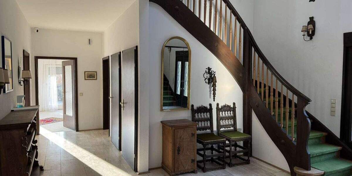 Einfamilienhaus Bamberg Am Bruderwald - 7 Zimmer, 353 m&sup2;, 950.000&euro; | Angebot:25676448