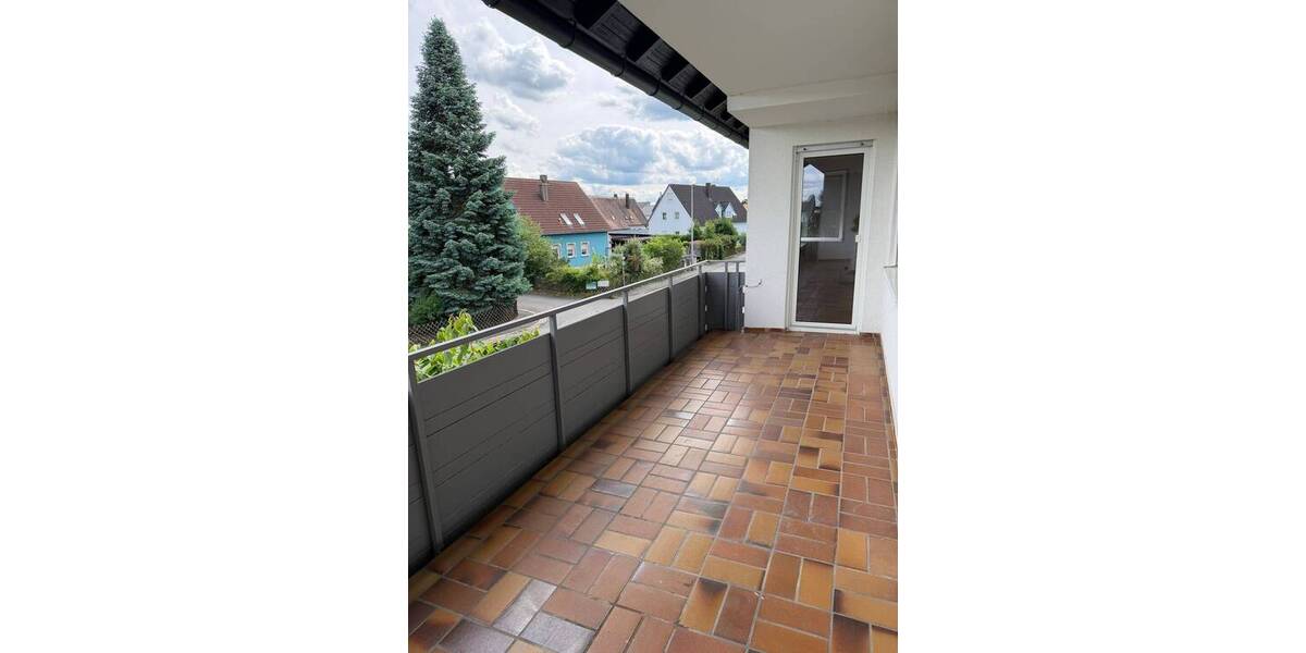 Etagenwohnung Adelsdorf - 4 Zimmer, 106 m&sup2;, 950&euro; | Angebot:26833691