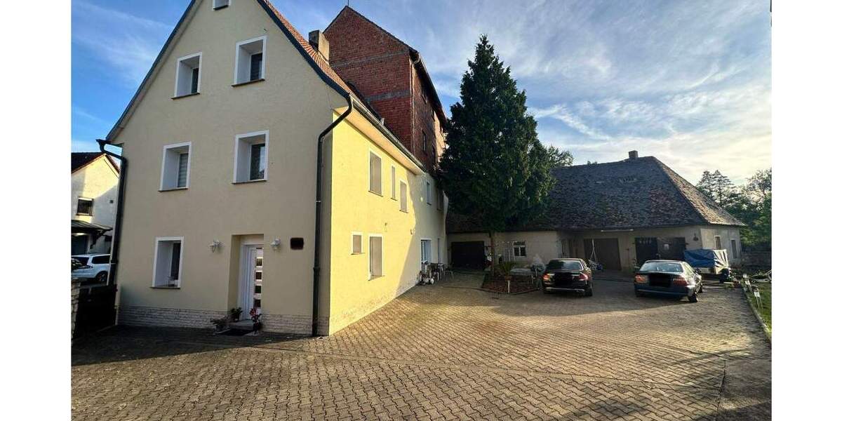 Einfamilienhaus Schlüsselfeld - 5 Zimmer, 130 m&sup2;, 349.000&euro; | Angebot:25678154