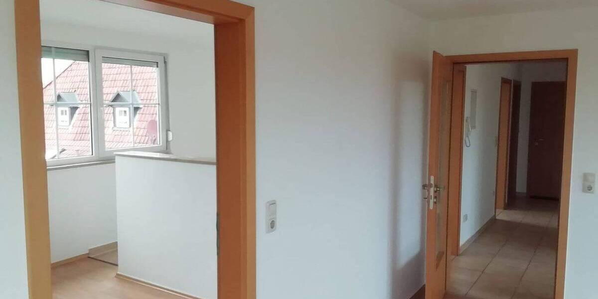 Etagenwohnung Bad Staffelstein - 3 Zimmer, 82 m&sup2;, 775&euro; | Angebot:26117451
