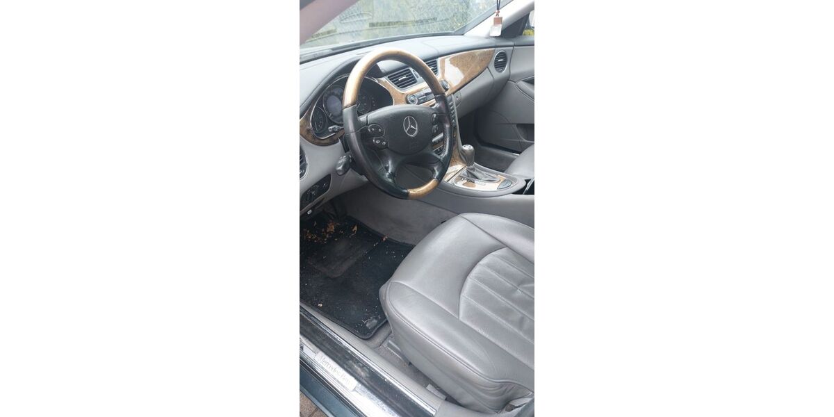 Mercedes-Benz 320 344.251 km 3.850 &euro; Leutenbach 91359