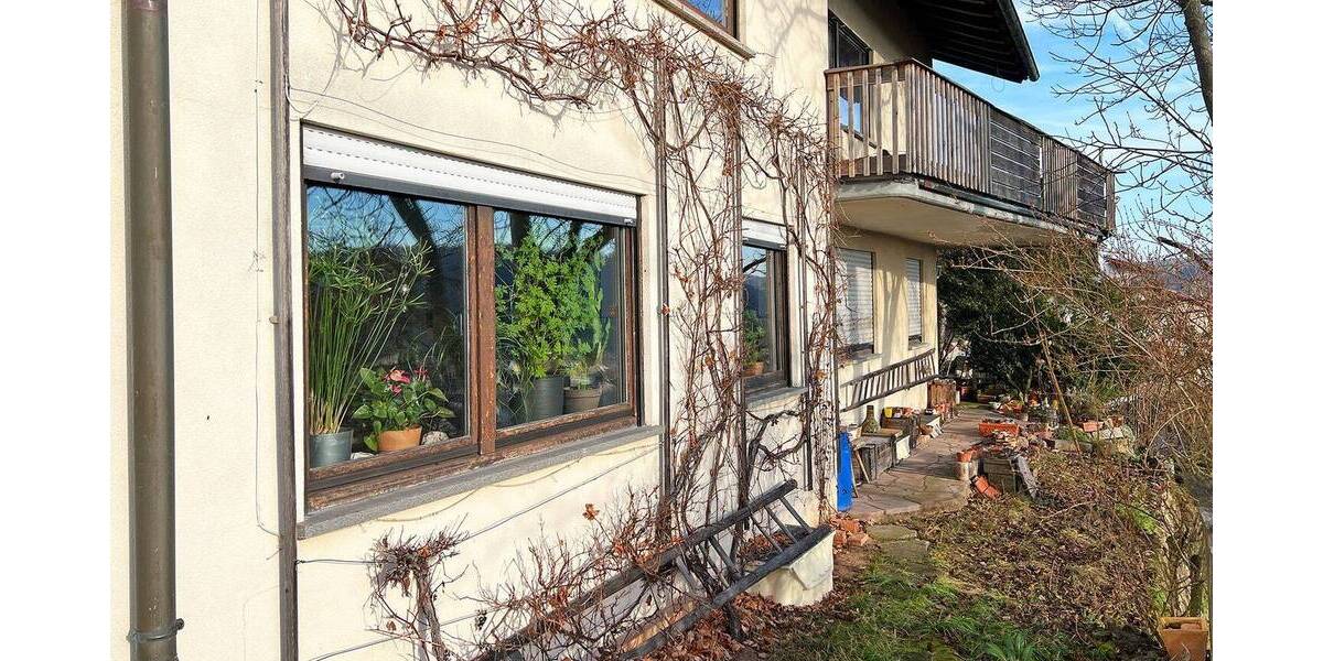 Einfamilienhaus Ebelsbach - 8 Zimmer, 225 m&sup2;, 329.000&euro; | Angebot:25686731