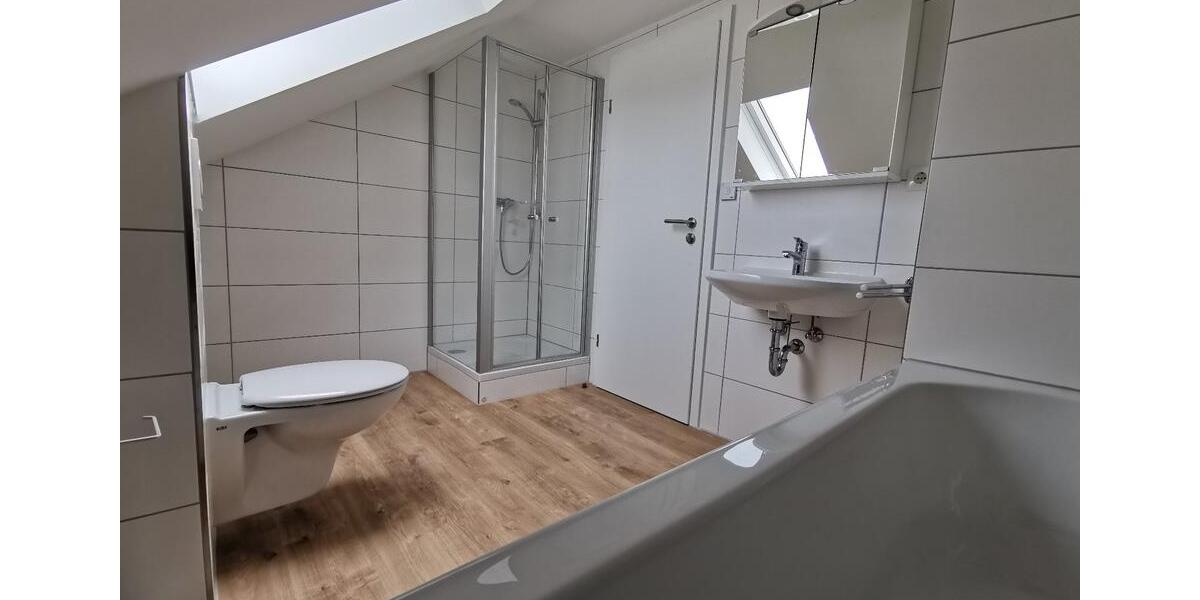 Etagenwohnung Mühlhausen - 3 Zimmer, 68 m&sup2;, 670&euro; | Angebot:26538647