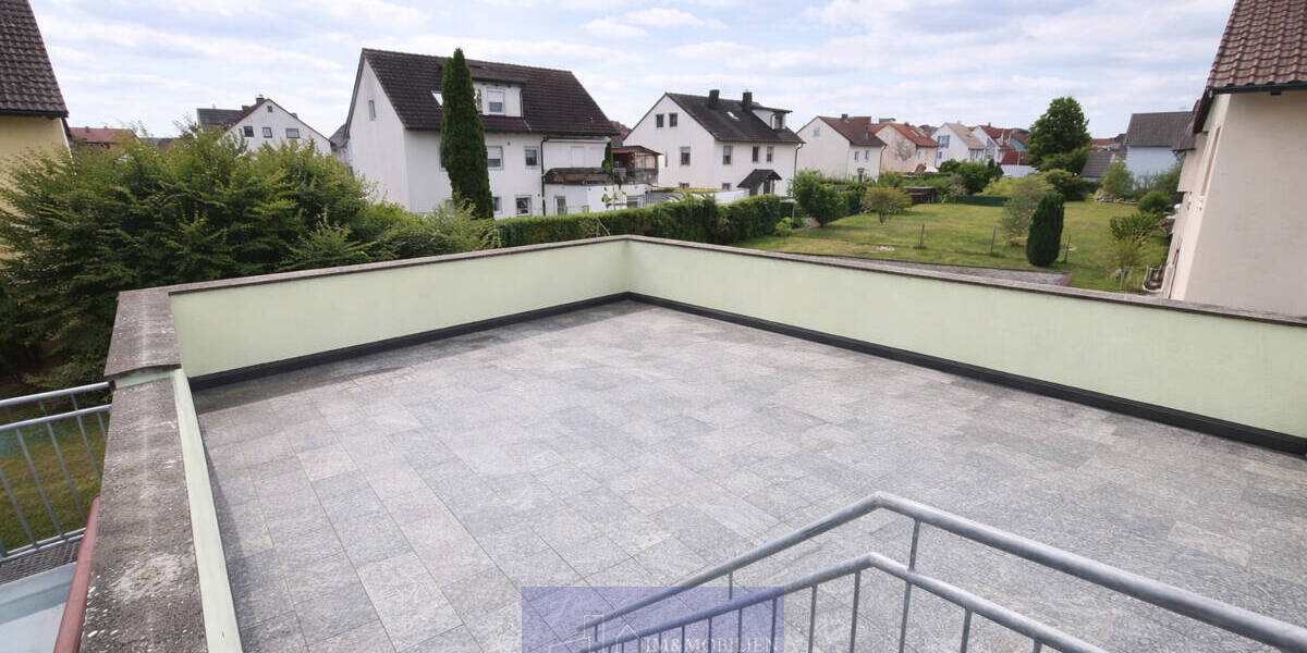 Doppelhaushälfte Adelsdorf - 8 Zimmer, 207 m&sup2;, 425.000&euro; | Angebot:26488135