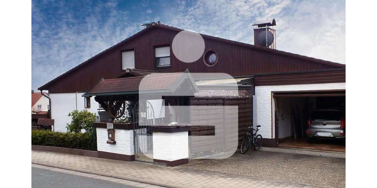 Einfamilienhaus Röttenbach - 11 Zimmer, 261 m&sup2;, 425.000&euro; | Angebot:24362531