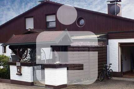 Haus Röttenbach - 11 Zimmer, 261 m&sup2;, 425.000&euro; | Angebot:24362531