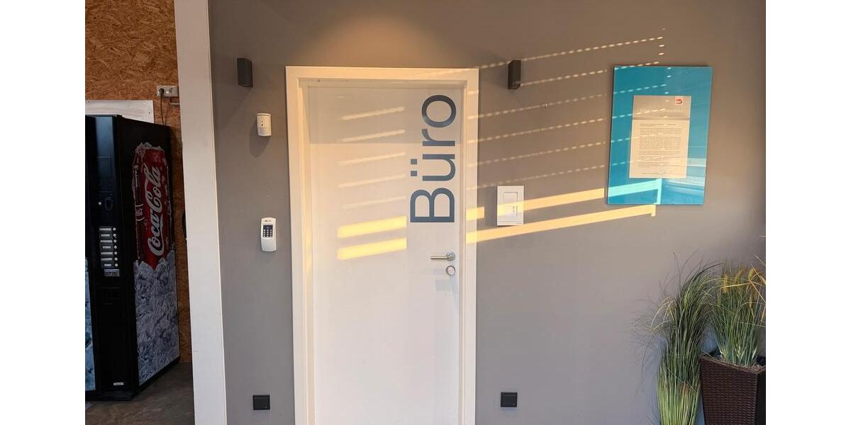 Gewerbeobjekt Eggolsheim - 2.500&euro; | Angebot:25083421