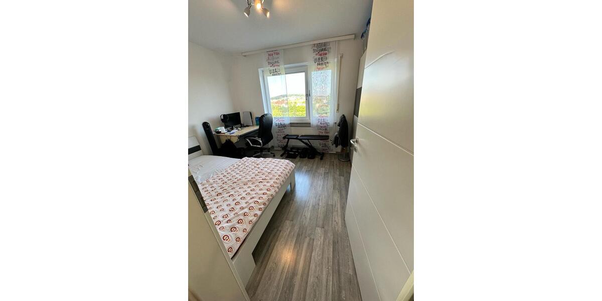 Etagenwohnung Forchheim - 4 Zimmer, 95 m&sup2;, 315.000&euro; | Angebot:26063150