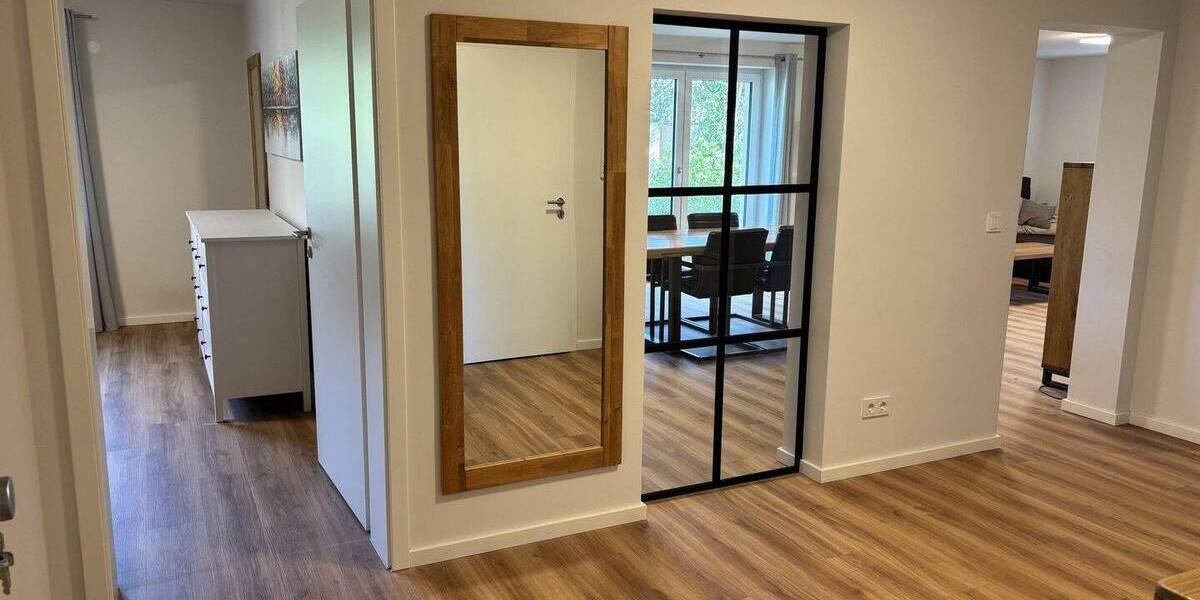 Etagenwohnung Bamberg Am Bruderwald - 3 Zimmer, 100 m&sup2;, 1.800&euro; | Angebot:26915483