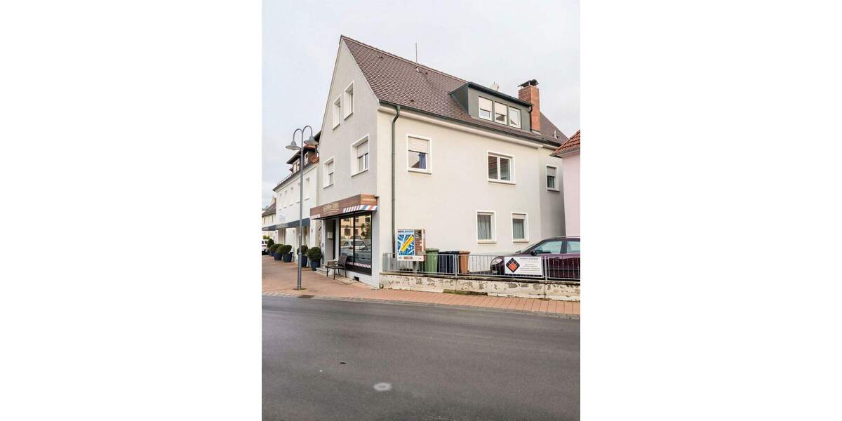 Mehrfamilienhaus, Wohnhaus Adelsdorf - 8 Zimmer, 202 m&sup2;, 398.000&euro; | Angebot:25681317