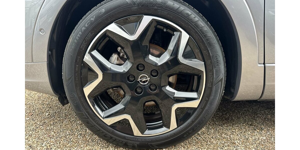 Opel Grandland Ultimate *ACC/Navi/19Zoll Alu/LED/el.Hec 35.065 km 23.980 &euro; Bamberg 96052