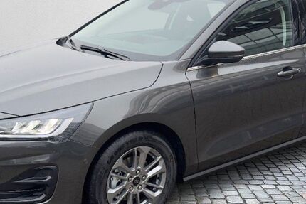 Ford Focus 2.000 km 29.480 &euro; Bamberg 96052