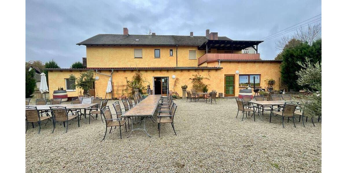 Mehrfamilienhaus, Wohnhaus Schönbrunn i. Steigerwald Schönbrunn - 9 Zimmer, 759 m&sup2;, 385.000&euro; | Angebot:26127702