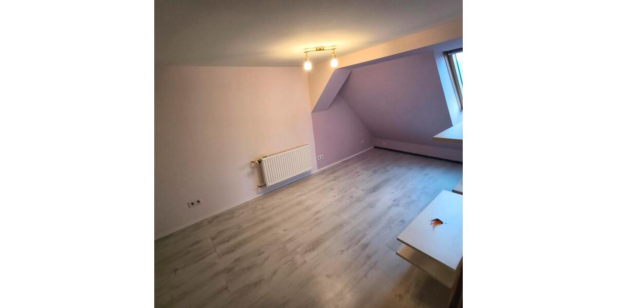 Einfamilienhaus Burgebrach - 8 Zimmer, 235 m&sup2;, 225.000&euro; | Angebot:26777158