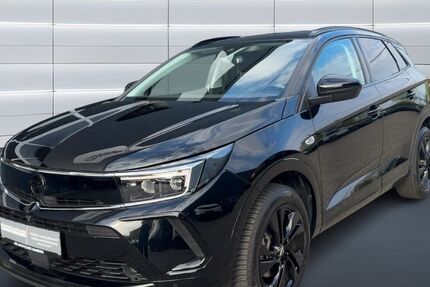 Opel Grandland (X) 40.900 km 25.490 &euro; Bamberg 96052